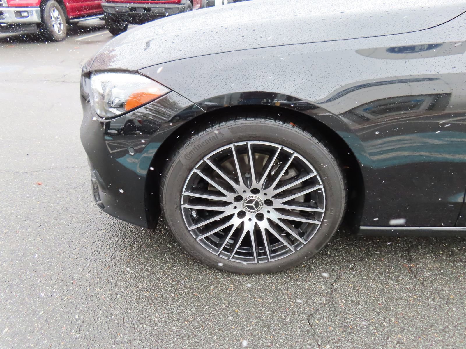 Used 2025 Mercedes-Benz C 300 4MATIC Sedan image 11