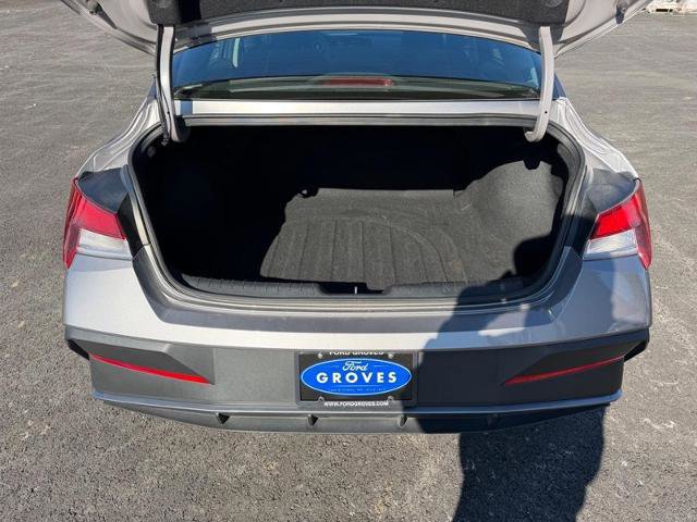 Used 2024 Hyundai Elantra SEL image 7
