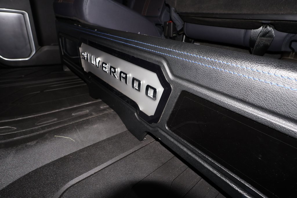 Used 2022 Chevrolet Silverado 1500 High Country w/ High Country Premium Package image 21