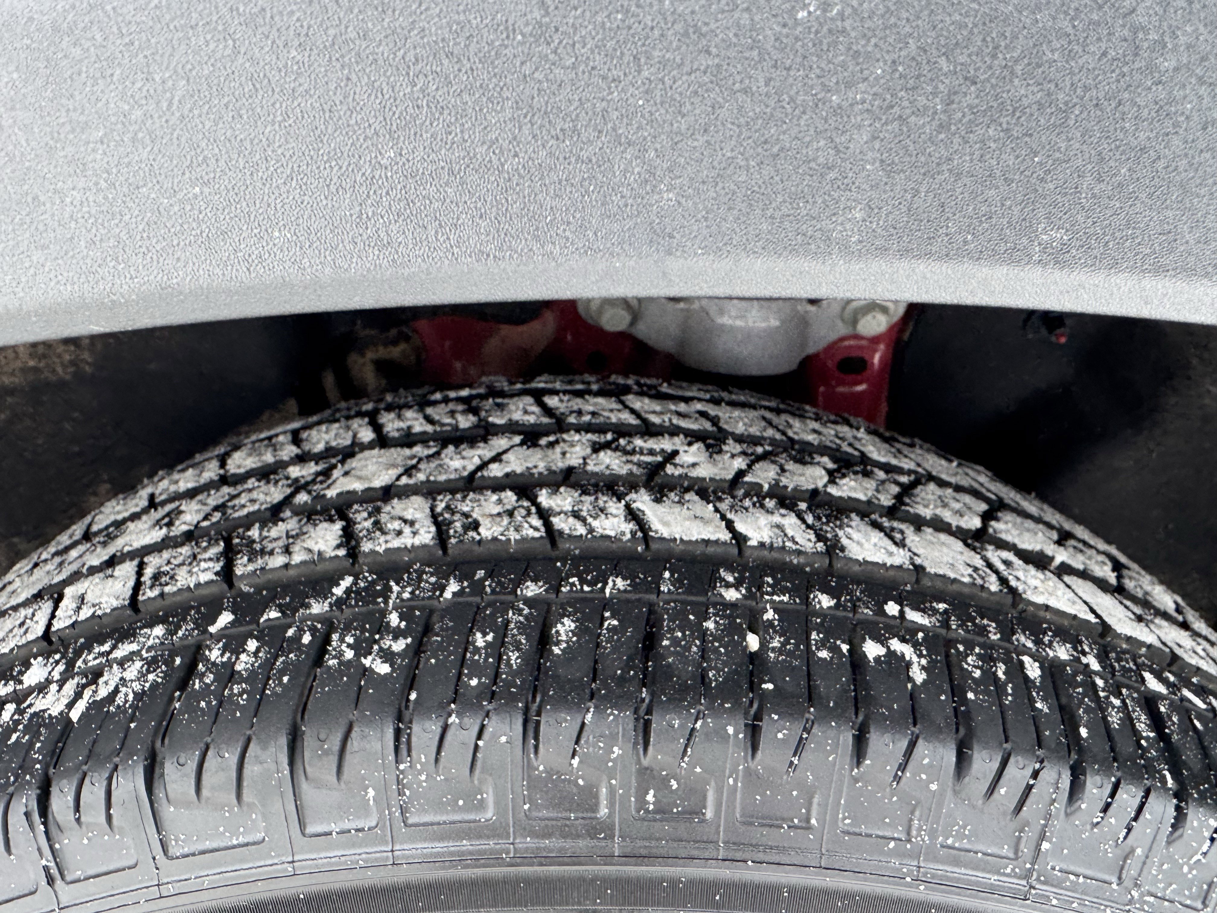 Certified 2025 Ford Explorer Platinum image 21