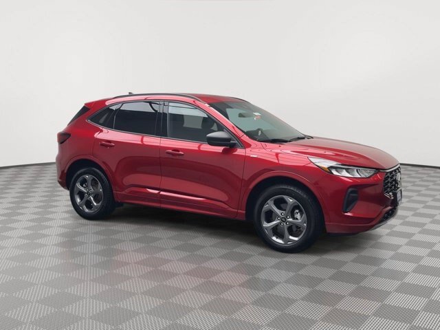 Certified 2024 Ford Escape ST-Line w/ Tech Pack #1 AWD/4WD image 39