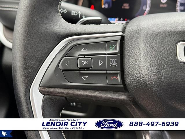 Used 2023 Jeep Grand Cherokee Limited image 20