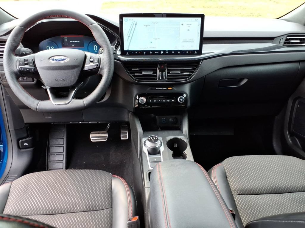 Certified 2023 Ford Escape ST-Line Elite AWD/4WD image 12