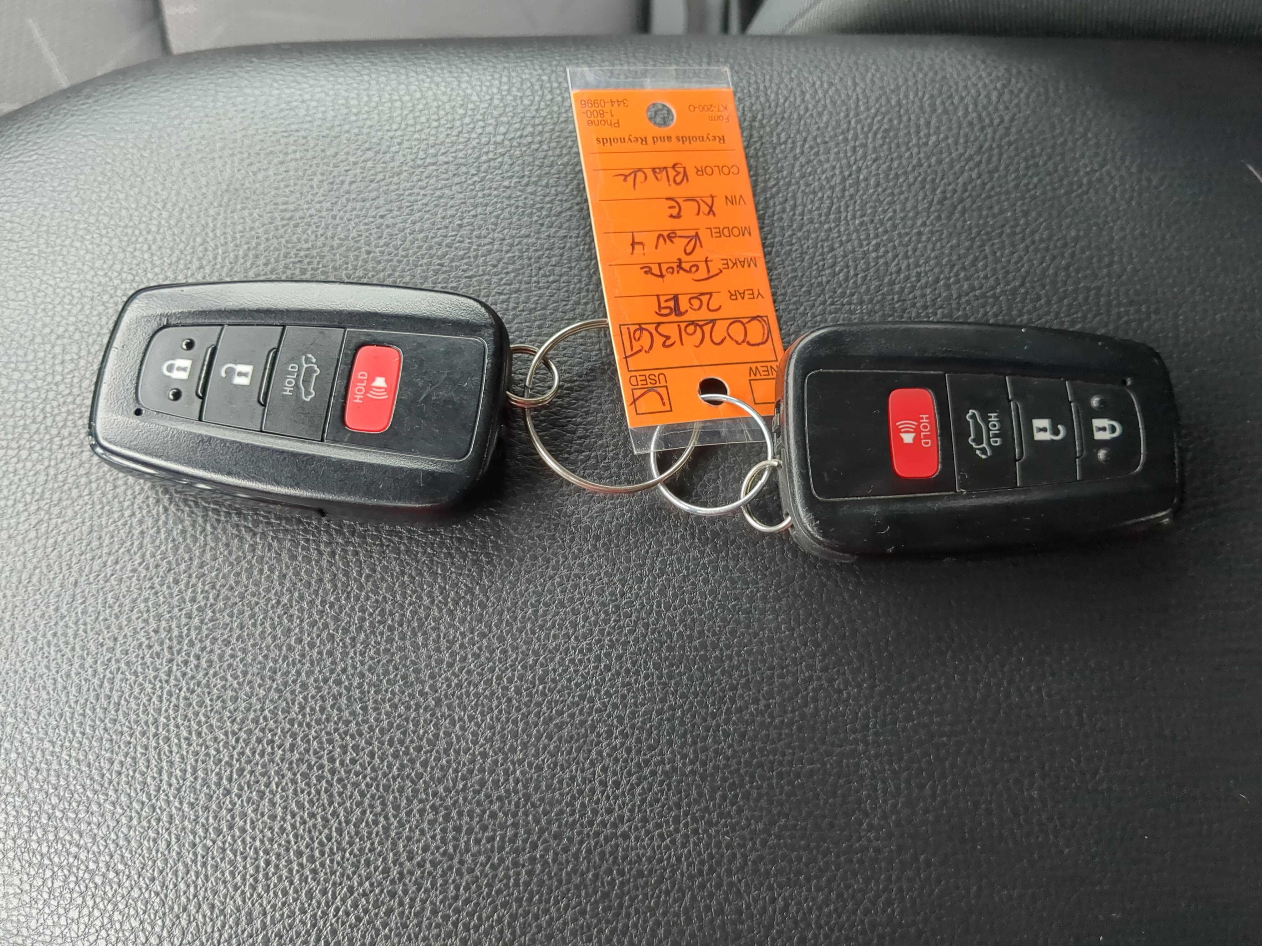Used 2019 Toyota RAV4 XLE w/ Convenience Package FWD image 27