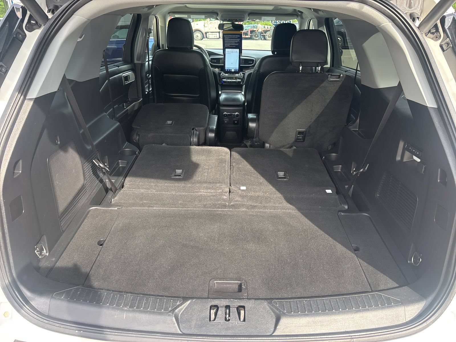 Certified 2023 Ford Explorer Limited w/ Limited Technology Package AWD/4WD image 50