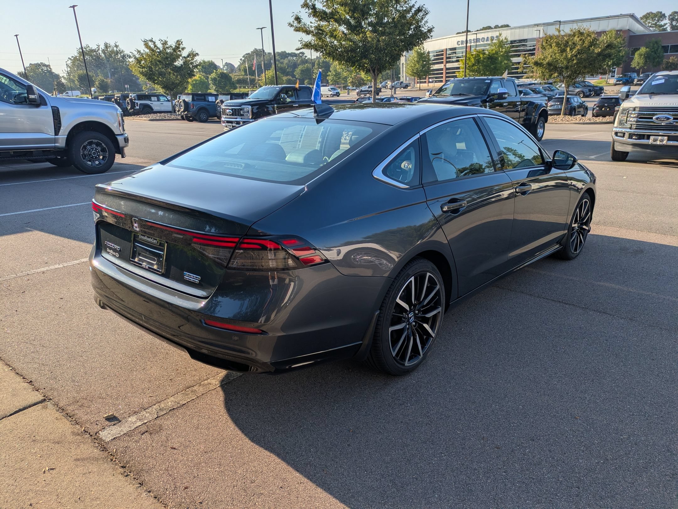 Used 2024 Honda Accord Touring image 4