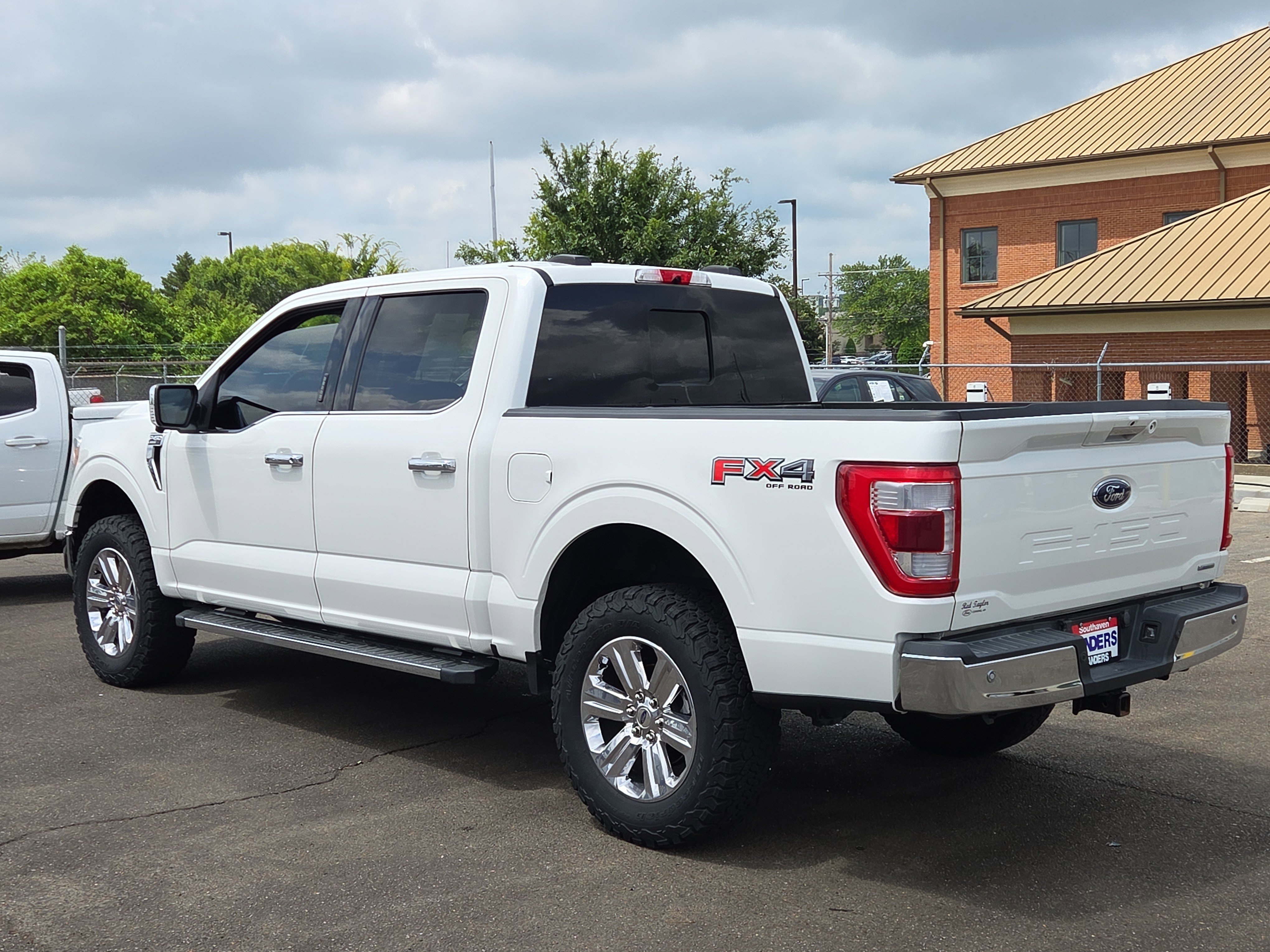 Certified 2021 Ford F150 Lariat AWD/4WD image 5