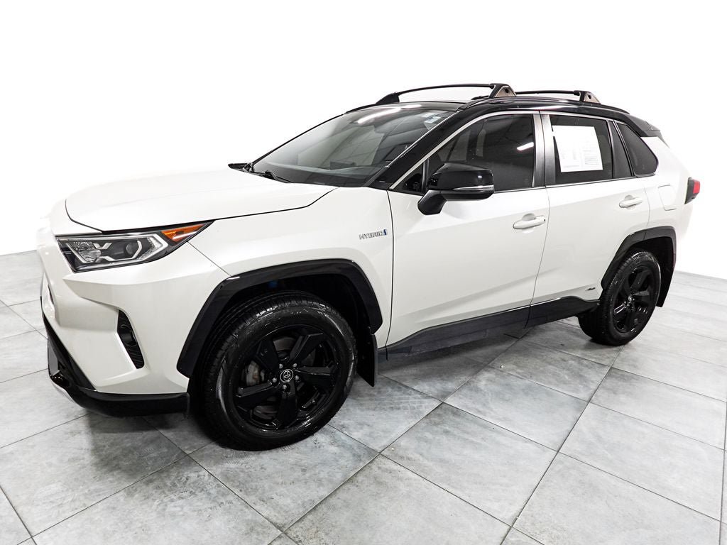 Used 2019 Toyota RAV4 XSE w/ XSE Weather Package AWD/4WD image 4