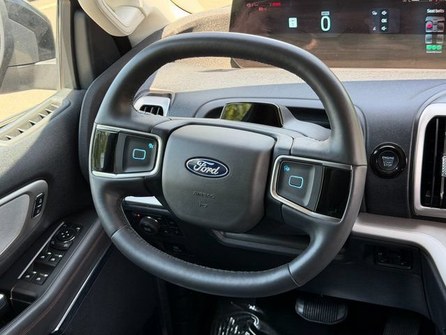 Certified 2025 Ford Expedition Active AWD/4WD image 18
