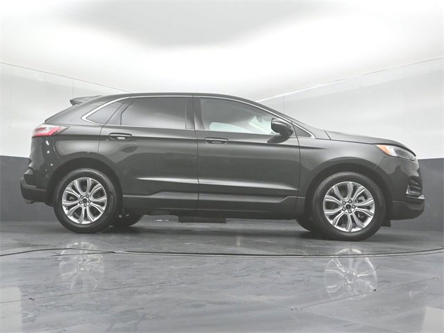Certified 2024 Ford Edge Titanium w/ Equipment Group 301A image 17