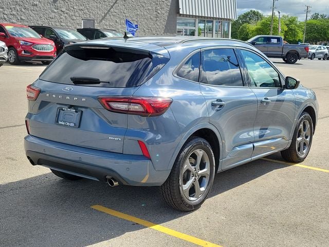 Certified 2023 Ford Escape ST-Line w/ Tech Pack #1 AWD/4WD image 4