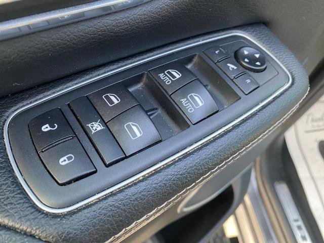 Used 2020 RAM 1500 Laramie AWD/4WD image 14