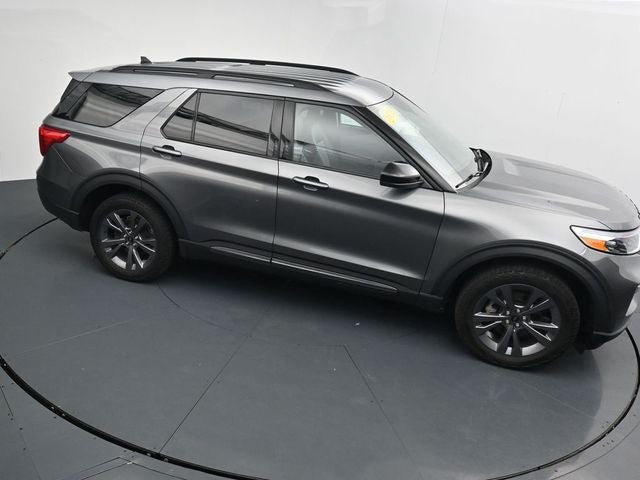 Certified 2023 Ford Explorer XLT w/ Equipment Group 202A AWD/4WD image 31