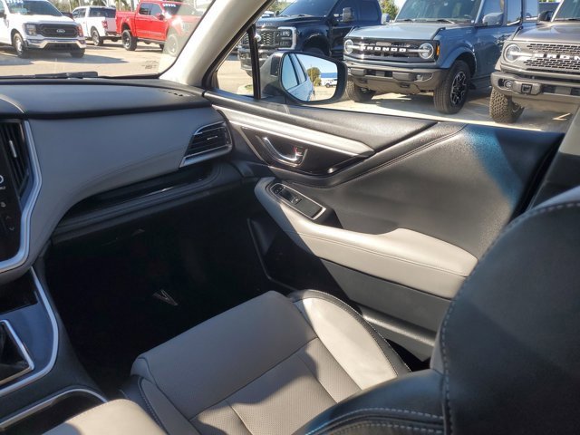 Used 2020 Subaru Outback Limited image 26