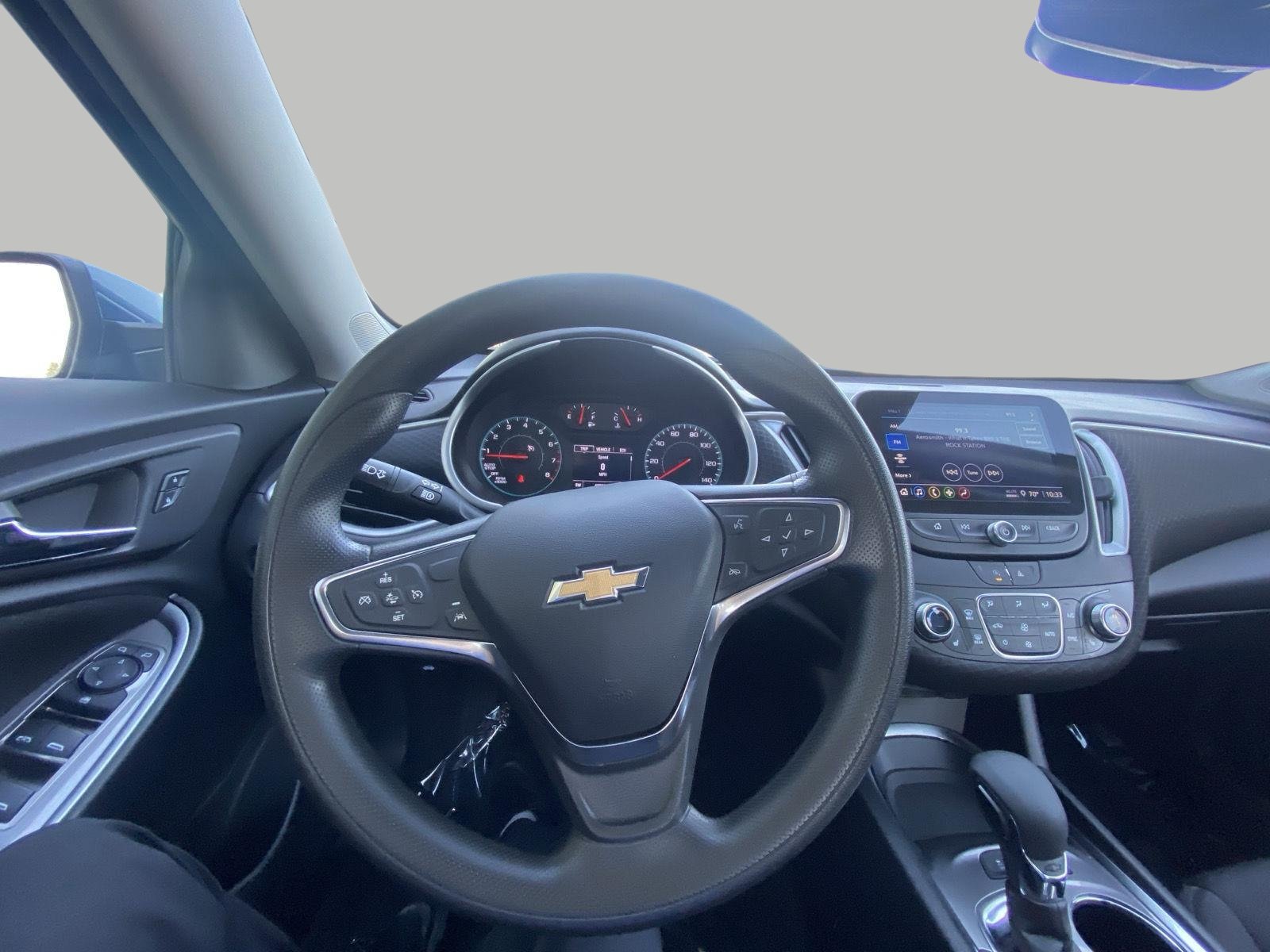 Used 2025 Chevrolet Malibu LT FWD image 18