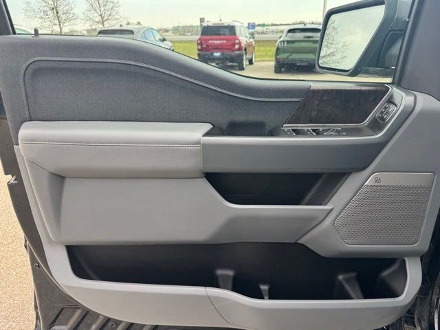 Certified 2022 Ford F150 Lariat w/ Equipment Group 502A High image 10