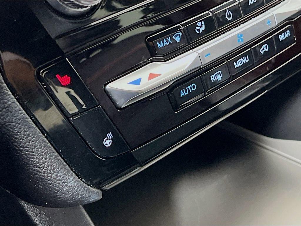 Certified 2022 Ford Explorer ST-Line w/ Class IV Trailer Tow Package image 27