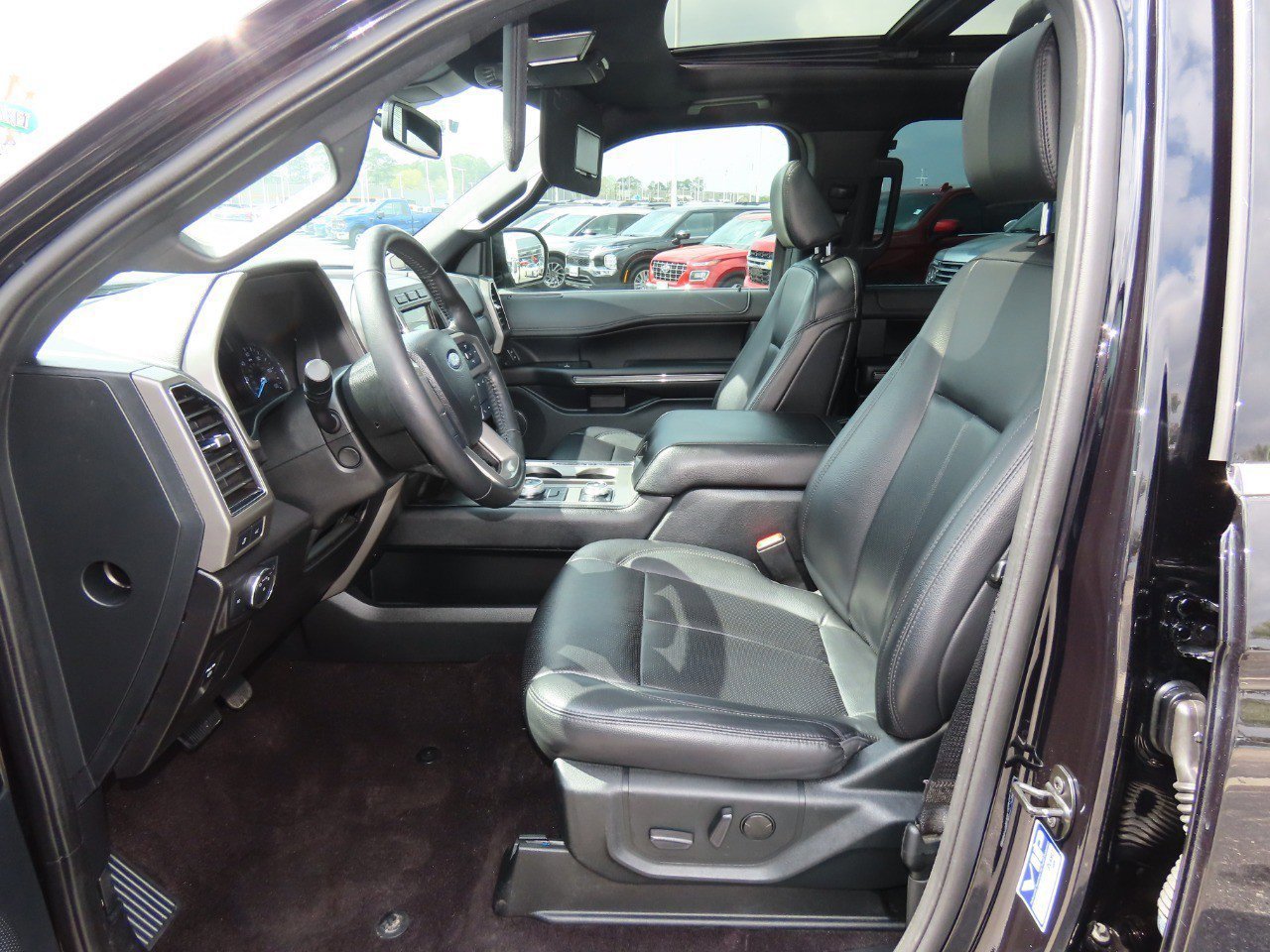 Certified 2021 Ford Expedition XLT image 28