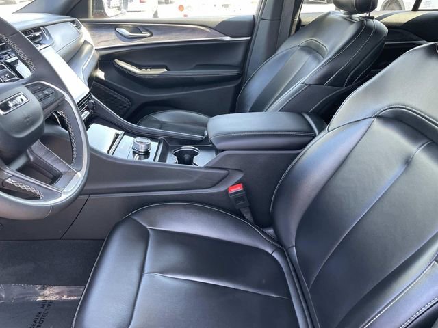Used 2024 Jeep Grand Cherokee Limited AWD/4WD image 22