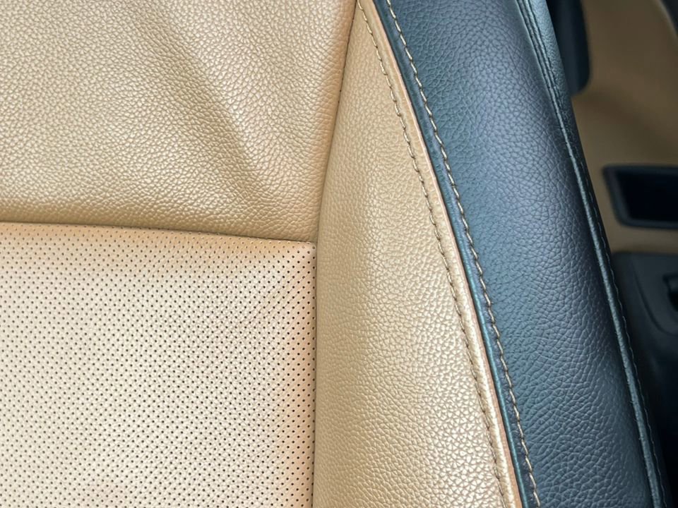 Used 2020 Chevrolet Equinox Premier image 17