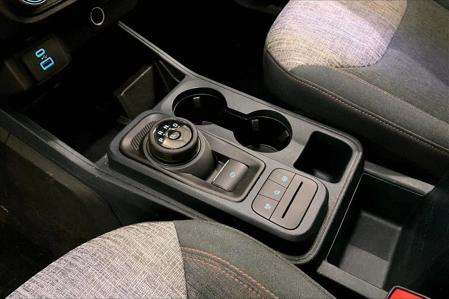 Certified 2022 Ford Maverick XLT w/ XLT Luxury Package image 16