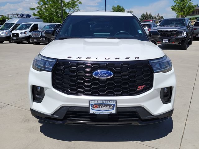 Certified 2025 Ford Explorer ST AWD/4WD image 5