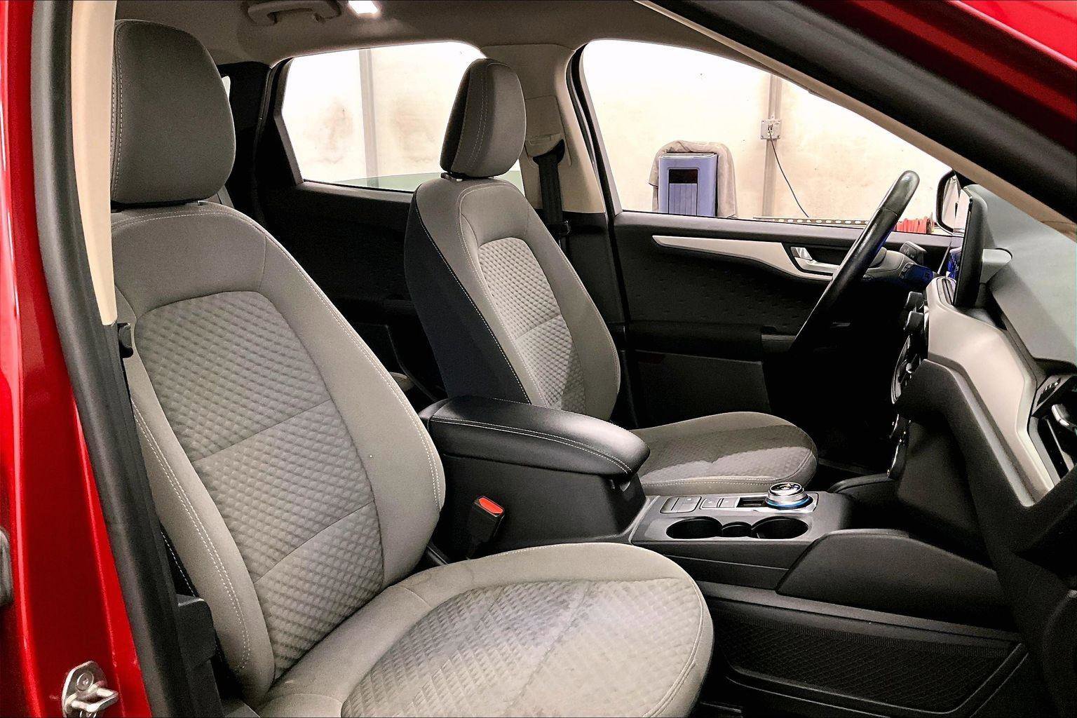 Certified 2020 Ford Escape SE Sport image 7