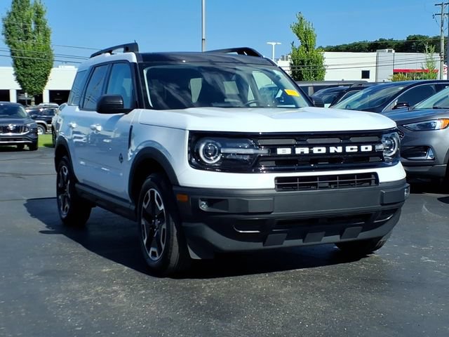 Certified 2023 Ford Bronco Sport Outer Banks w/ Tech Package AWD/4WD image 3