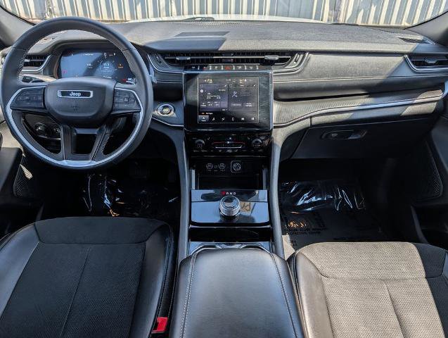 Used 2023 Jeep Grand Cherokee Altitude AWD/4WD image 14