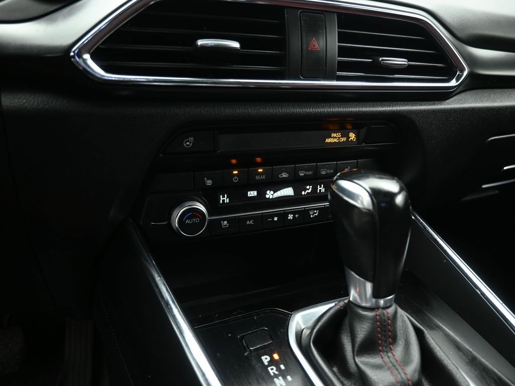 Used 2022 MAZDA CX-9 Carbon Edition image 16
