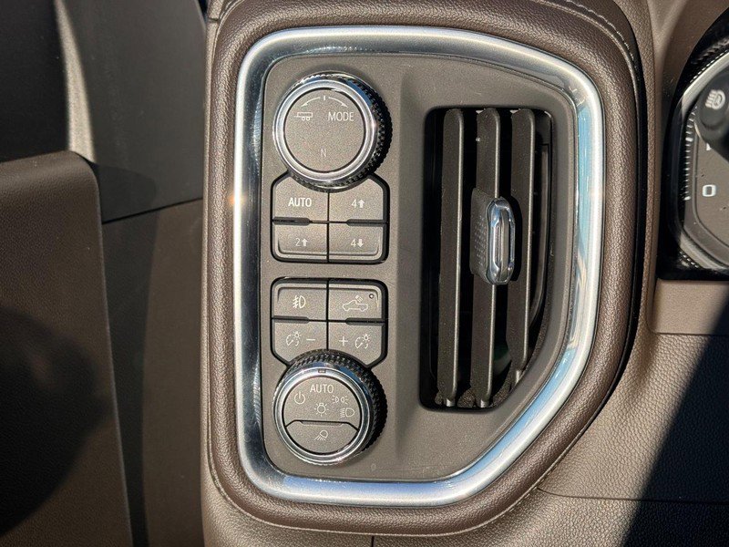 Used 2023 GMC Sierra 2500 Denali image 23