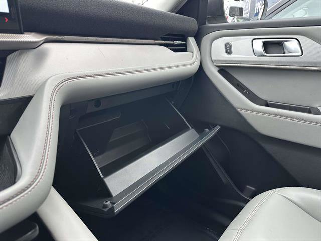 Certified 2025 Ford Explorer Active w/ Active Comfort Package image 19