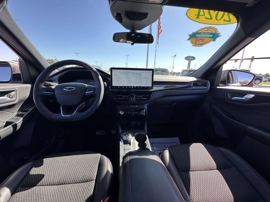 Certified 2024 Ford Escape ST-Line w/ Tech Pack #1 AWD/4WD image 14