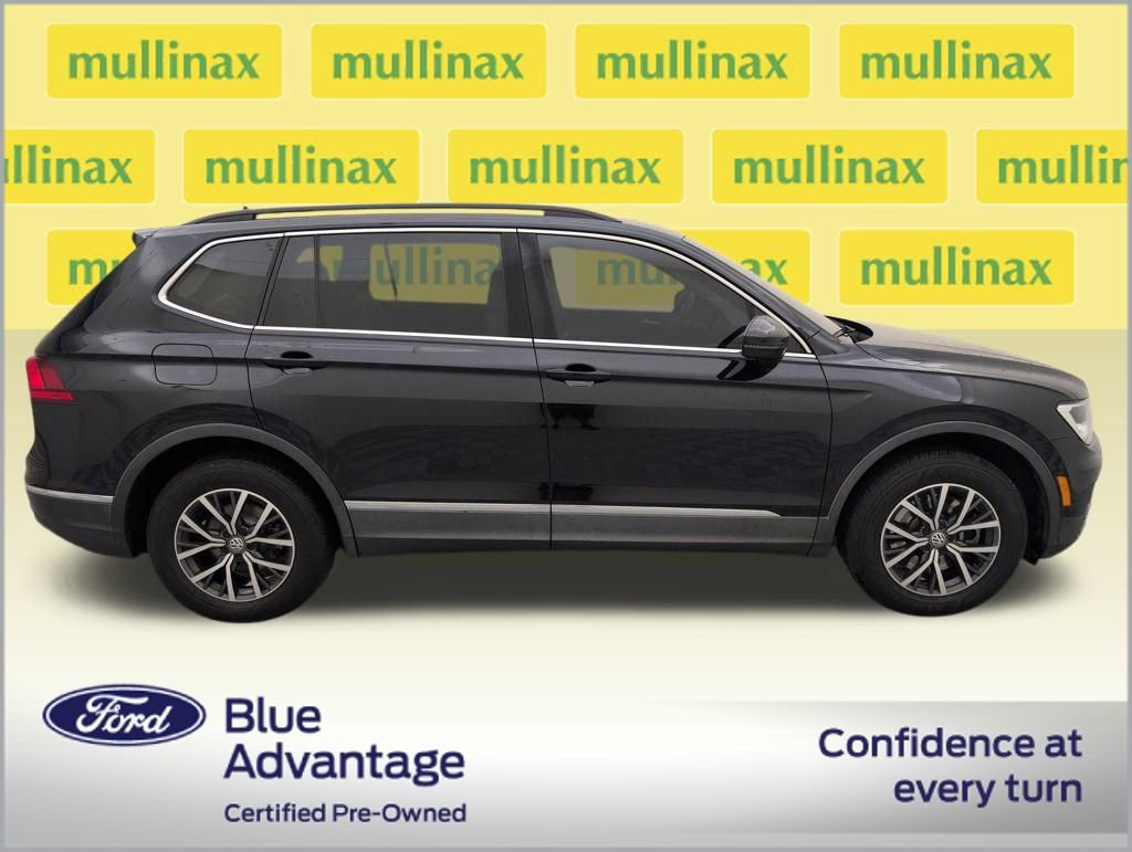 Used 2020 Volkswagen Tiguan SE w/ Panoramic Sunroof Package image 6