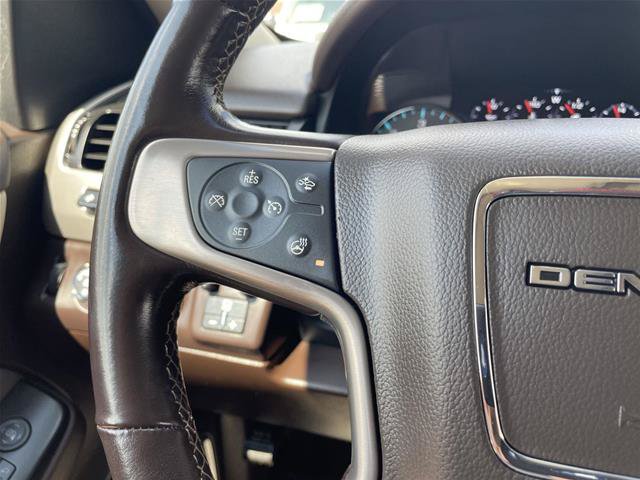 Used 2020 GMC Yukon Denali w/ Denali Premium Package AWD/4WD image 32