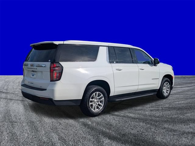 Used 2024 Chevrolet Suburban LT RWD image 4