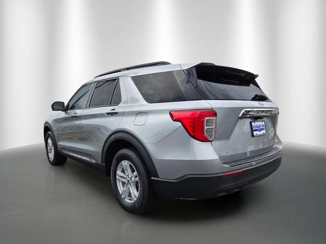 Certified 2023 Ford Explorer XLT AWD/4WD image 3