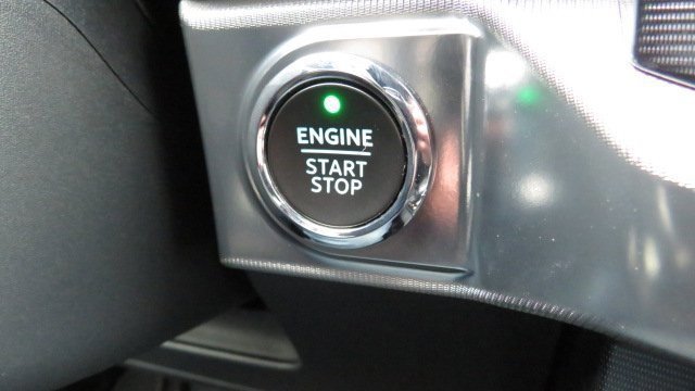 Certified 2022 Ford F150 Raptor w/ Raptor 37 Performance Package image 21