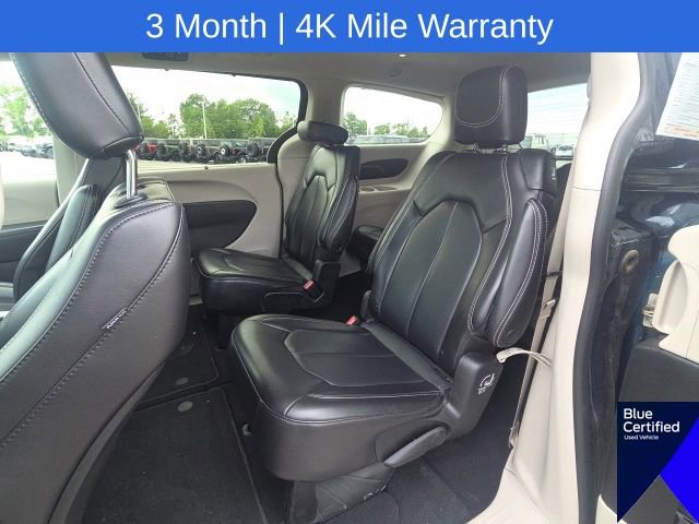 Used 2023 Chrysler Pacifica Touring-L FWD image 20