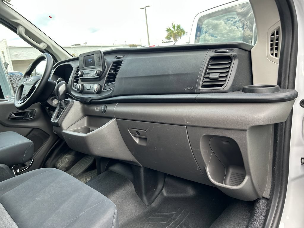 Certified 2025 Ford Transit 250 Low Roof w/ Exterior Upgrade Package RWD image 17