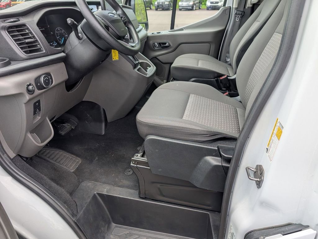 Certified 2024 Ford Transit 350 XLT RWD image 11