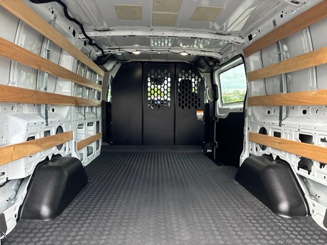 Certified 2025 Ford Transit 250 Low Roof w/ Exterior Upgrade Package RWD image 17