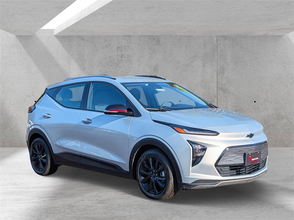 Used 2023 Chevrolet Bolt EUV LT w/ Redline Edition image 1