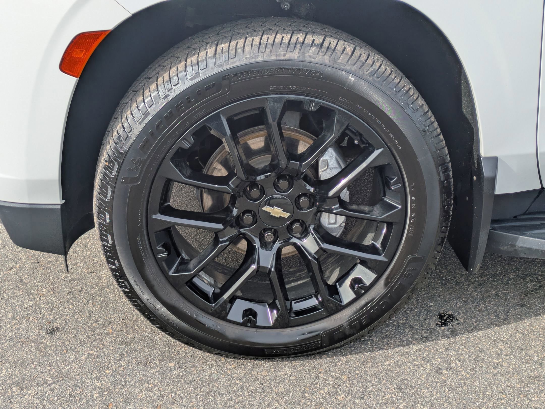 Used 2022 Chevrolet Tahoe RST w/ Sport Performance Package image 11