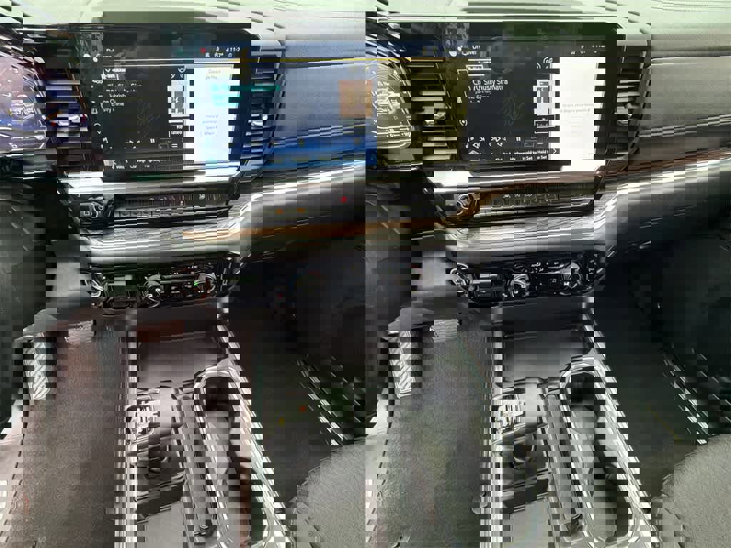 Used 2023 Chevrolet Silverado 1500 RST image 25