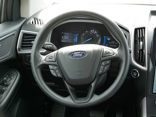 Certified 2022 Ford Edge SE w/ Black Appearance Package AWD/4WD image 17