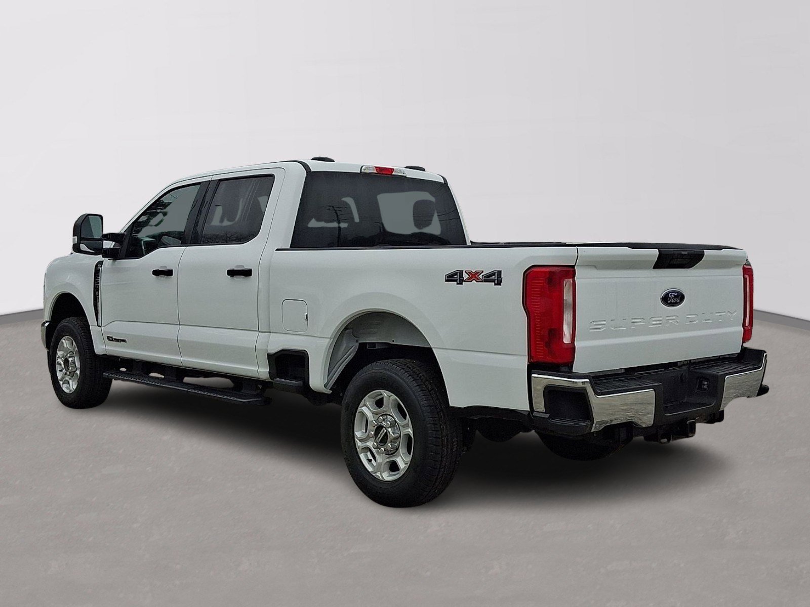 Certified 2025 Ford F250 XLT image 4
