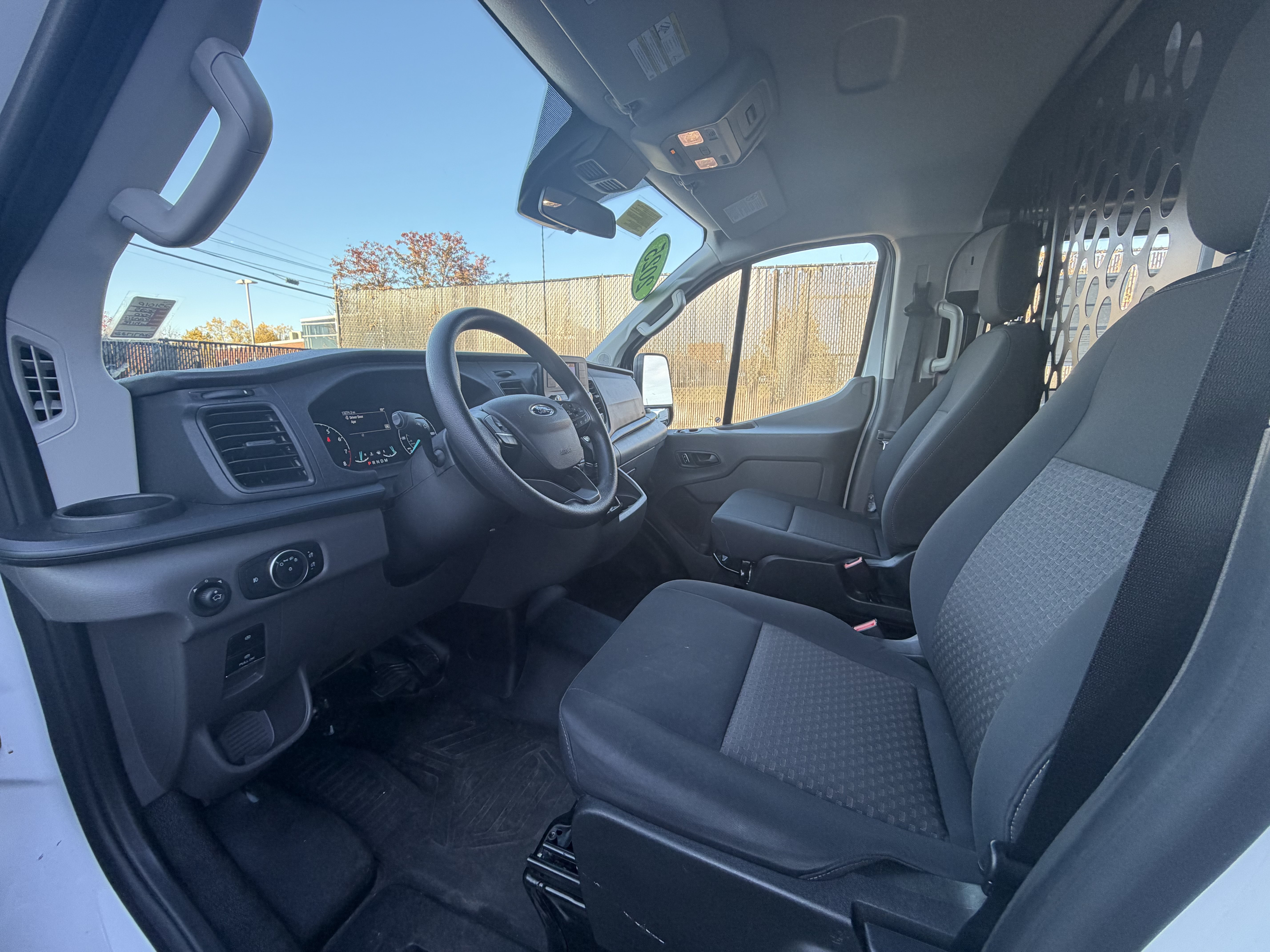 Certified 2025 Ford Transit 250 Low Roof w/ Exterior Upgrade Package RWD image 12