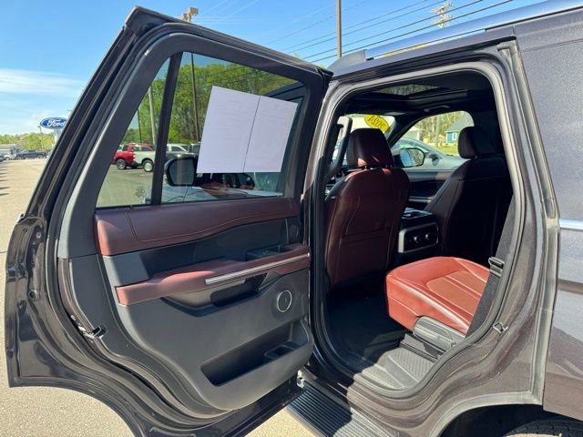 Certified 2024 Ford Expedition Limited AWD/4WD image 17