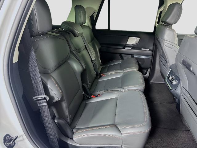 Certified 2025 Ford Expedition Active AWD/4WD image 29